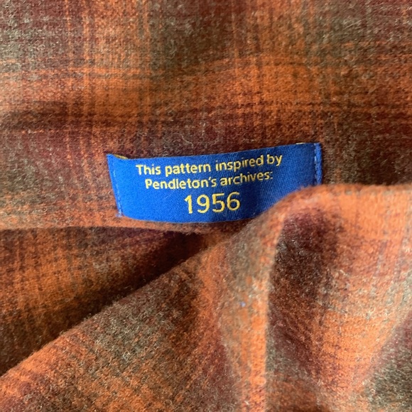 Pendleton Fitted Board Shirt - Picture 3 of 5